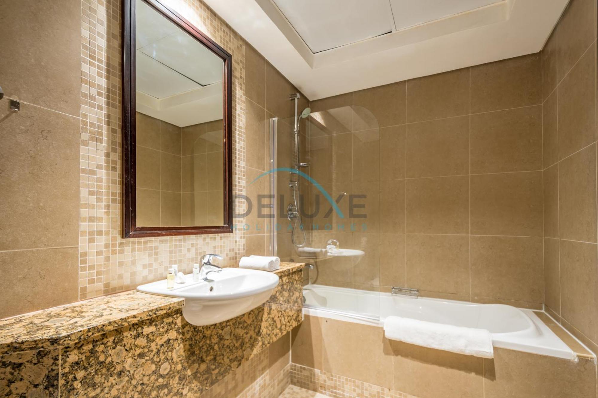 Limited Offer Book Now For A Great Rate & Comfort By Deluxe Holiday Homes Dubai Buitenkant foto